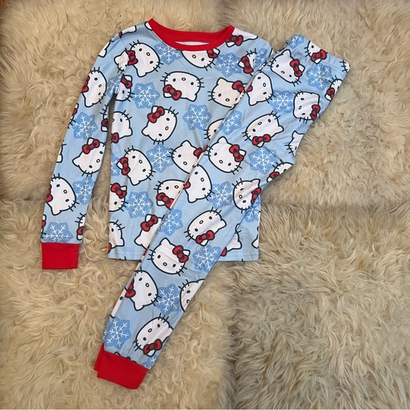 NWT Hello Kitty Pajamas - Picture 1 of 3